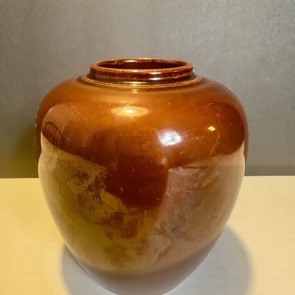 Toyo Japan Floral Vase Red Lacquered Finish 8” Hand-Painted Chrysanthemum Design